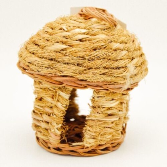 Vo-Toys Pagoda Straw 6" X 4" Twig Brush Covered Hanging Nest Bird Breeding - Picture 1 of 1